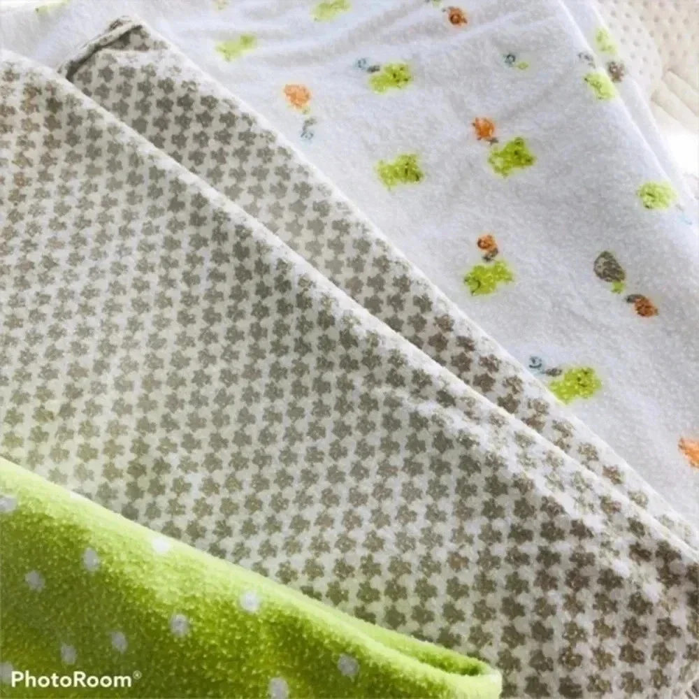 Bundle of 5 baby towels receiving towels m…
